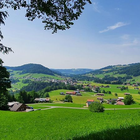 Zu Gast Bei Den Hagspiels Apartman Hittisau Kültér fotó